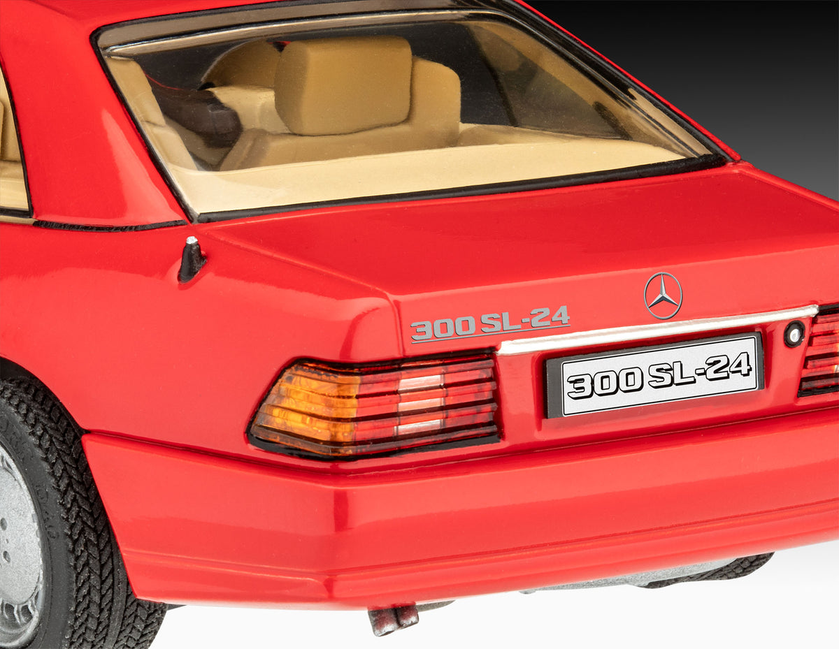 Revell: Mercedes Benz 300SL-24 Coupe - 140 Years of Innovation