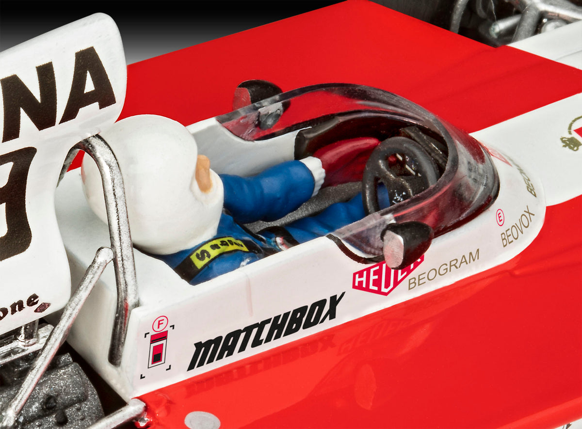 Revell: Surtees TS16/03