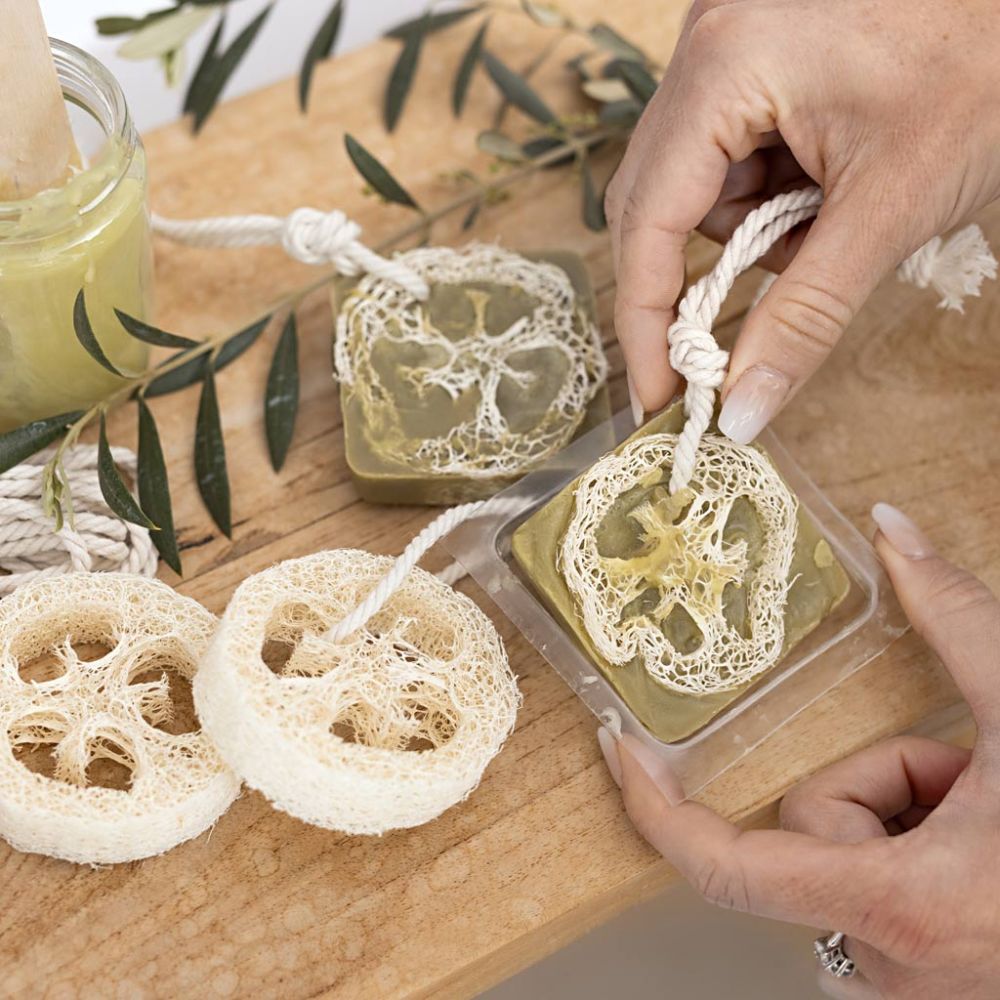Bastelset: Seifenherstellung auf Olivenölbasis mit Loofah